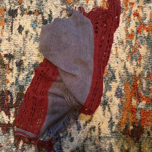 Perfectly knit, infinity scarf!! - Picture 3 of 9